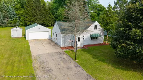 3323 Ingham St, Lansing, MI 48911