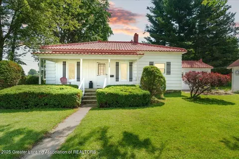 332 High St, Potterville, MI 48876