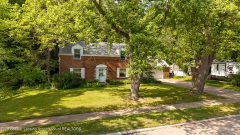 569 E Holmes Rd, Lansing, MI 48910