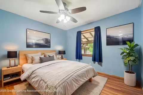 Bedroom - 445 S Oak St, Maple Rapids, MI 48853 photo 2 of 2