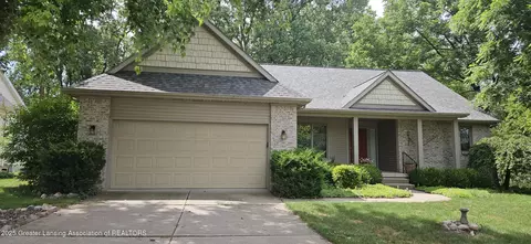 1649 Roxburgh Ave, East Lansing, MI 48823