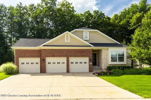 6171 Graebear Trl, East Lansing, MI 48823