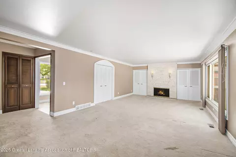 4227 Barton Rd, Lansing, MI 48917 photo 6