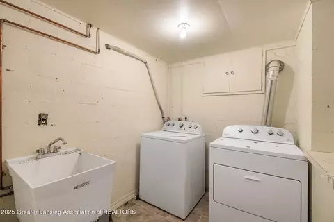 4227 Barton Rd, Lansing, MI 48917 photo 33