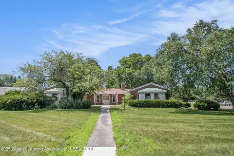 4227 Barton Rd, Lansing, MI 48917