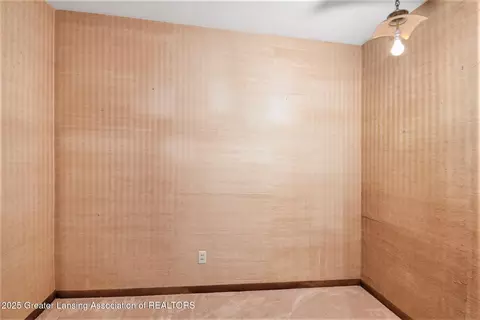 4227 Barton Rd, Lansing, MI 48917 photo 28