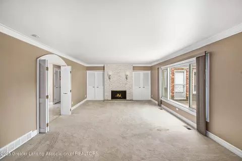 4227 Barton Rd, Lansing, MI 48917 photo 4