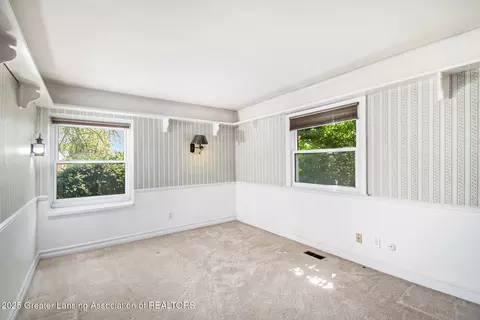 4227 Barton Rd, Lansing, MI 48917 photo 24