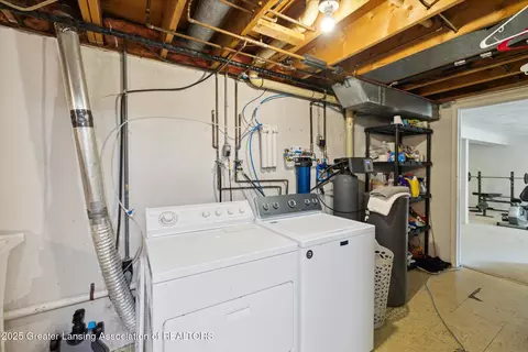 Undisclosed, Okemos, MI 48864 photo 31
