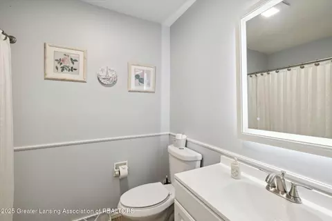 Undisclosed, Okemos, MI 48864 photo 21