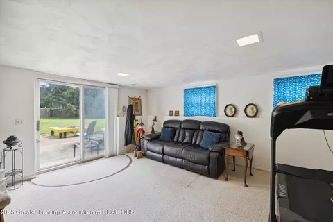 Undisclosed, Okemos, MI 48864 photo 33