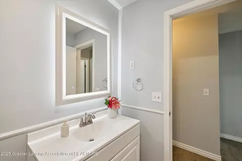 Undisclosed, Okemos, MI 48864 photo 22