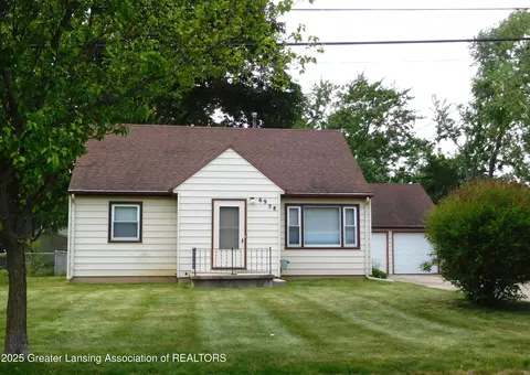 6958 Cooper Rd, Lansing, MI 48911