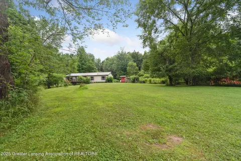 Exterior - 9428 S Wright Rd, Eagle, MI 48822 photo 4 of 5