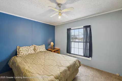 Bedroom - 9428 S Wright Rd, Eagle, MI 48822 photo 3 of 5