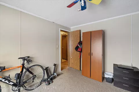 Bedroom - 9428 S Wright Rd, Eagle, MI 48822 photo 5 of 5