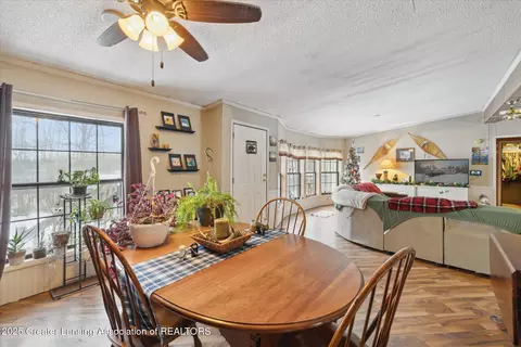 Dining - 9428 S Wright Rd, Eagle, MI 48822 photo 2 of 2