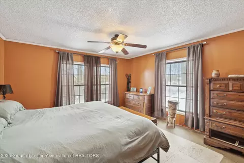 Bedroom - 9428 S Wright Rd, Eagle, MI 48822 photo 1 of 5
