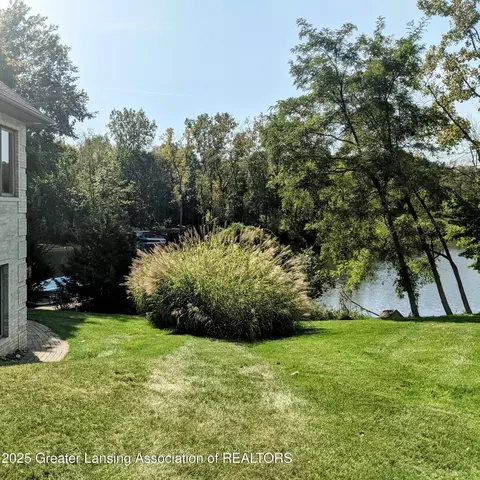 Undisclosed, Lansing, MI 48911 photo 3