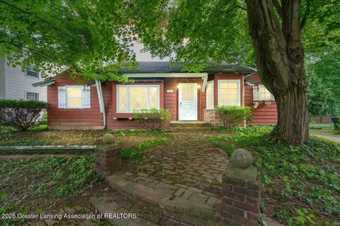 935 Sever Dr, East Lansing, MI 48823