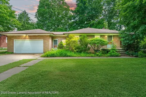 947 Sever Dr, East Lansing, MI 48823