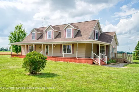 7741 E Garfield Rd, Ashley, MI 48806 photo 2