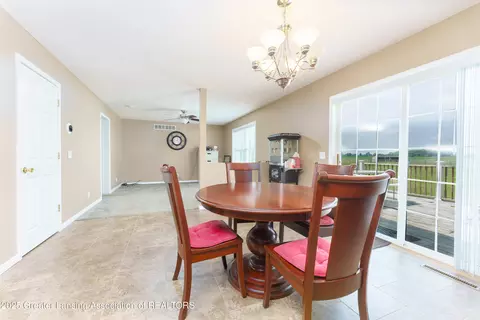 7741 E Garfield Rd, Ashley, MI 48806 photo 10