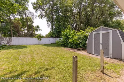Exterior - 834 E Gier St, Lansing, MI 48906 photo 3 of 3