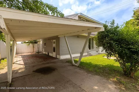 Exterior - 834 E Gier St, Lansing, MI 48906 photo 2 of 3