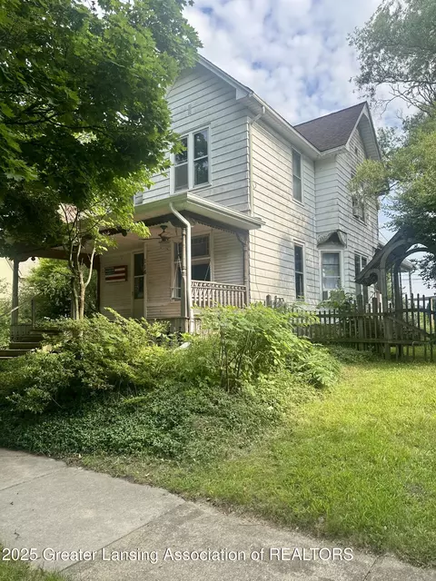 Exterior - 116 Elm St, Mason, MI 48854 photo 4 of 6
