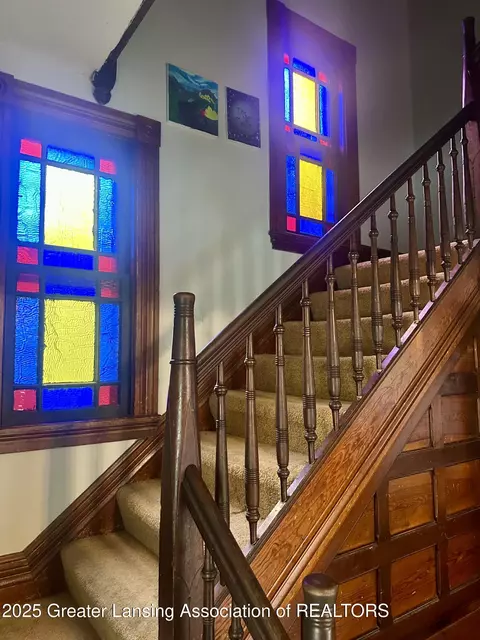 Entry Way - 116 Elm St, Mason, MI 48854 photo 2 of 3
