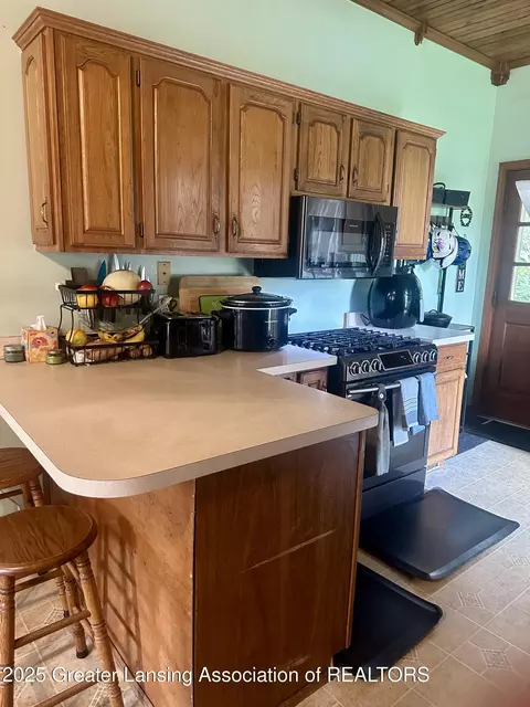 Kitchen - 116 Elm St, Mason, MI 48854 photo 5 of 5