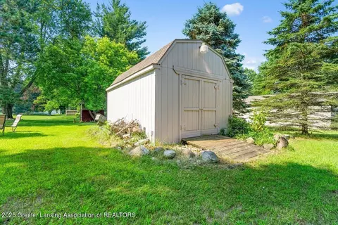 13160 Shadybrook Ln, Dewitt, MI 48820 photo 25