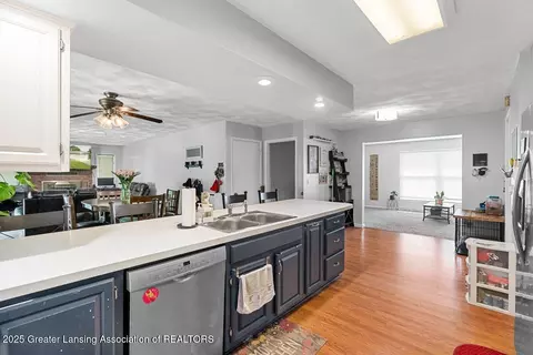 13160 Shadybrook Ln, Dewitt, MI 48820 photo 11
