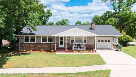 406 Grape St, Portland, MI 48875