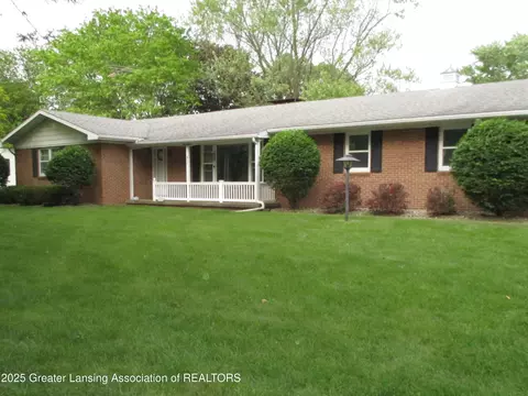 311 Carole Dr, Elsie, MI 48831