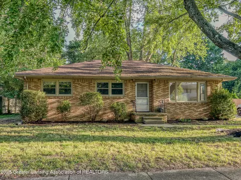528 Maine Ct, Mason, MI 48854