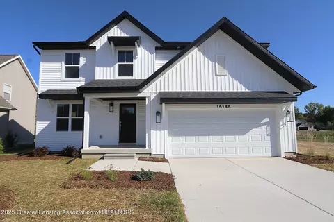 15185 Nottingham Fields Pkwy, Lansing, MI 48906