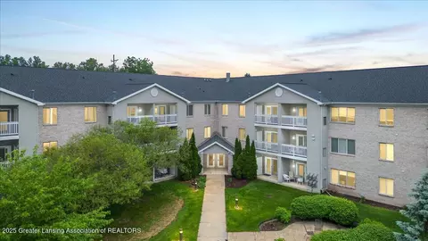 338 W Saginaw St #41, East Lansing, MI 48823