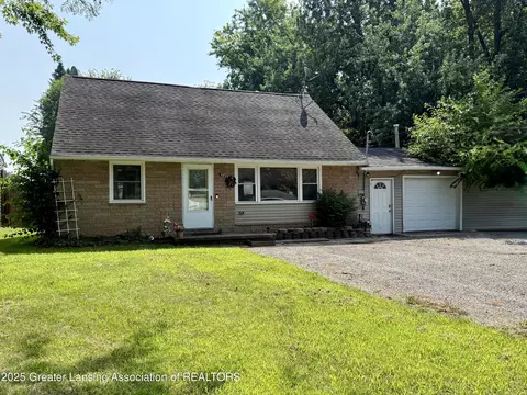 5927 Hughes Rd, Lansing, MI 48911