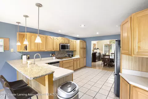 5955 E Parks Rd, Saint Johns, MI 48879 photo 13