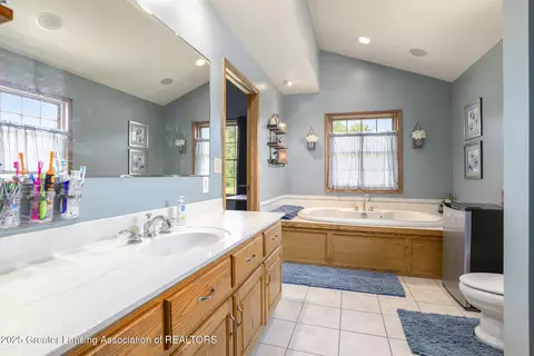 5955 E Parks Rd, Saint Johns, MI 48879 photo 21