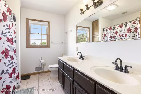 5955 E Parks Rd, Saint Johns, MI 48879 photo 25