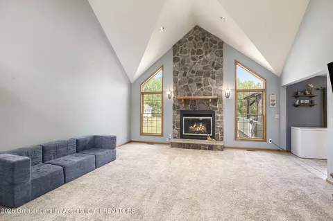 5955 E Parks Rd, Saint Johns, MI 48879 photo 9