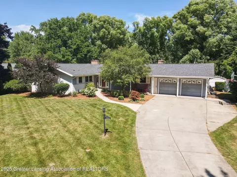 4668 Nakoma Dr, Okemos, MI 48864