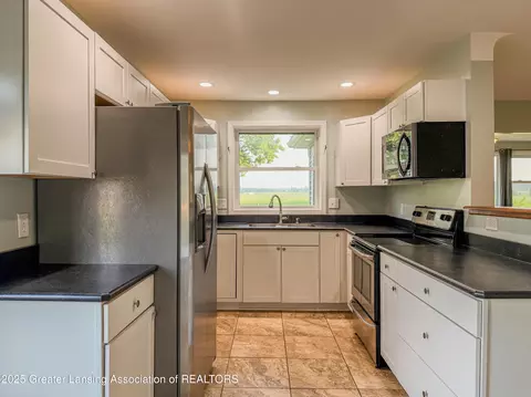 3038 W Barnes Rd, Mason, MI 48854 photo 9