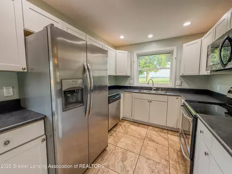 3038 W Barnes Rd, Mason, MI 48854 photo 7