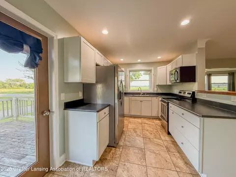 3038 W Barnes Rd, Mason, MI 48854 photo 8