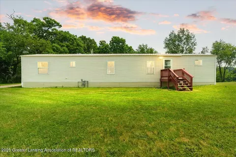 17208 28 Mile Rd, Albion, MI 49224