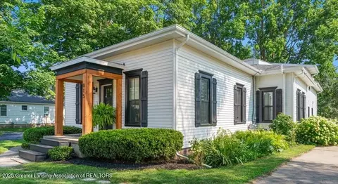 815 W Jefferson St, Grand Ledge, MI 48837